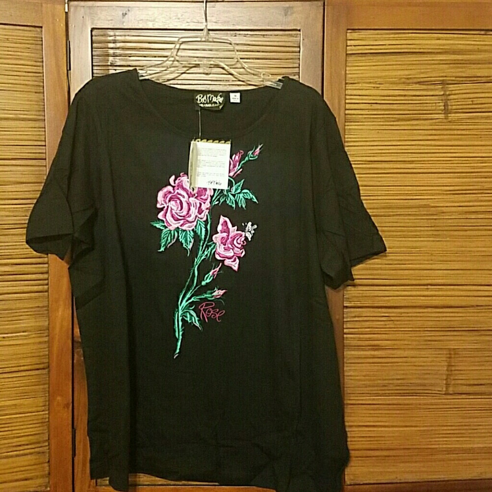Bob Mackie T shirt